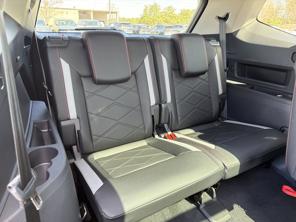 New 2026 Volkswagen Atlas Peak Edition image 18