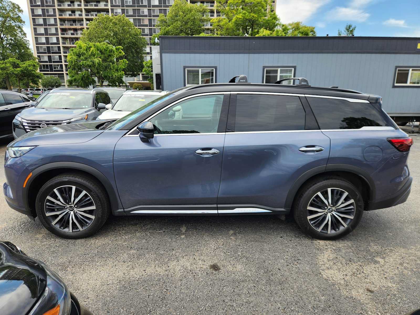 Certified 2025 INFINITI QX60 Autograph w/ Cargo Package AWD/4WD image 5