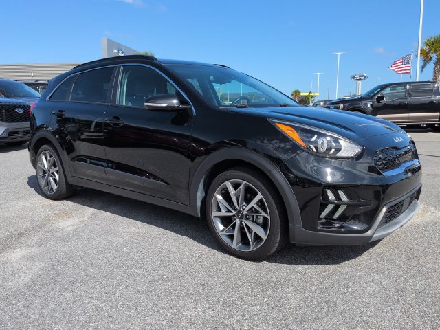 Used 2022 Kia Niro Touring Special Edition FWD image 2