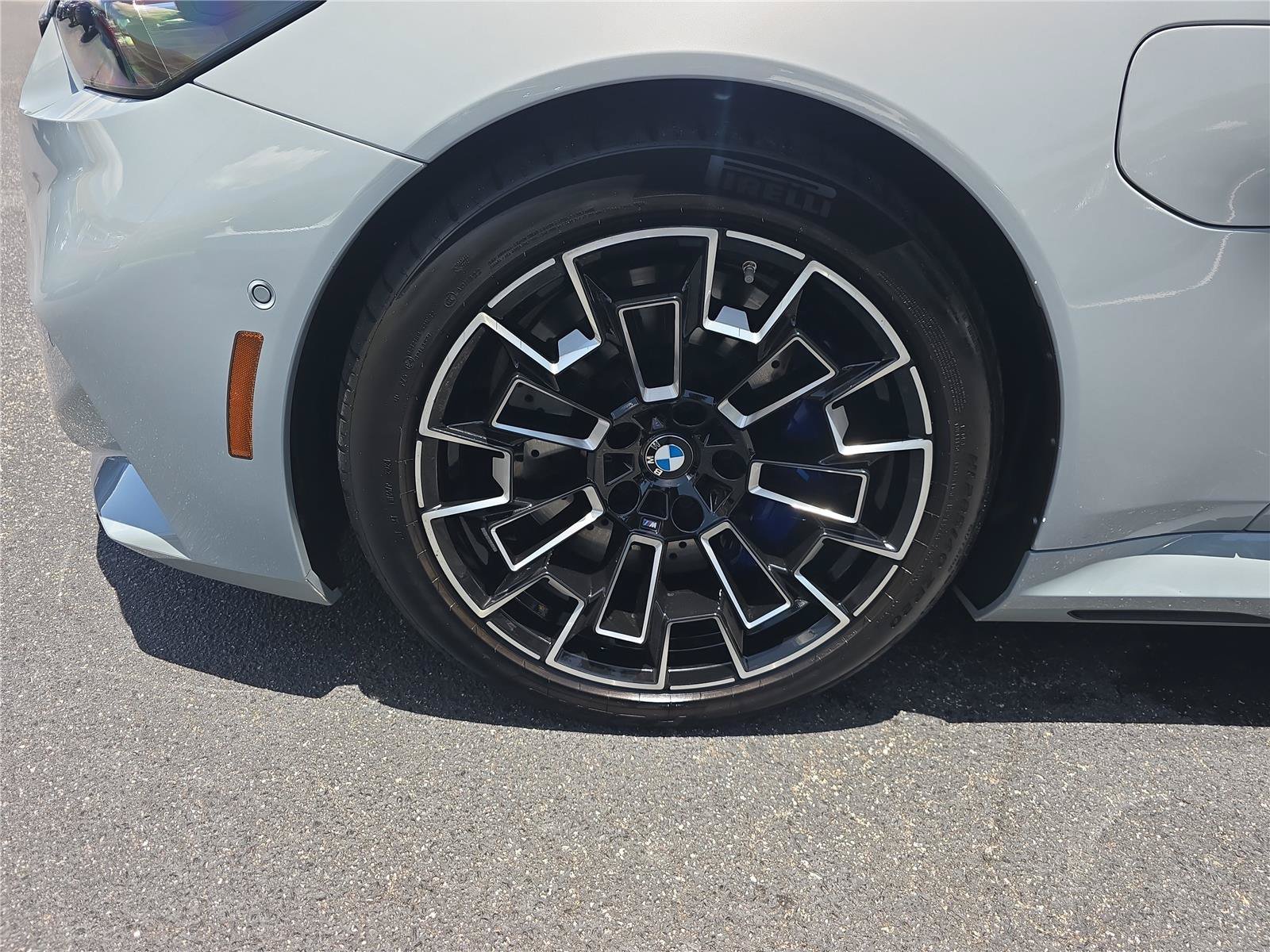 Used 2025 BMW M5 w/ Executive Package AWD/4WD image 7