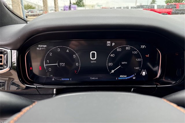 Used 2025 Jeep Grand Wagoneer L Series III w/ Rear Seat Video Group 1 image 16