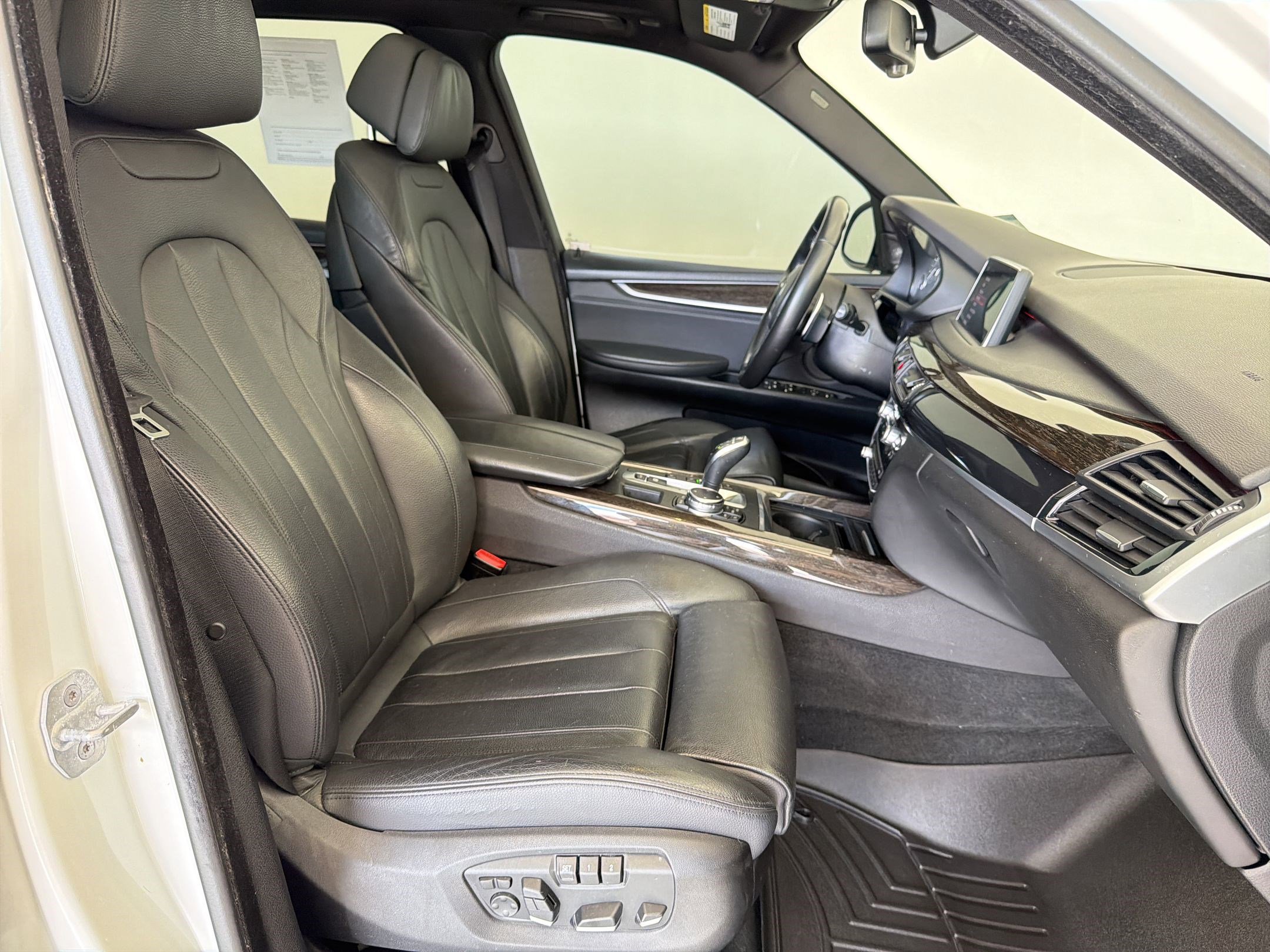 Used 2015 BMW X5 xDrive35i image 31