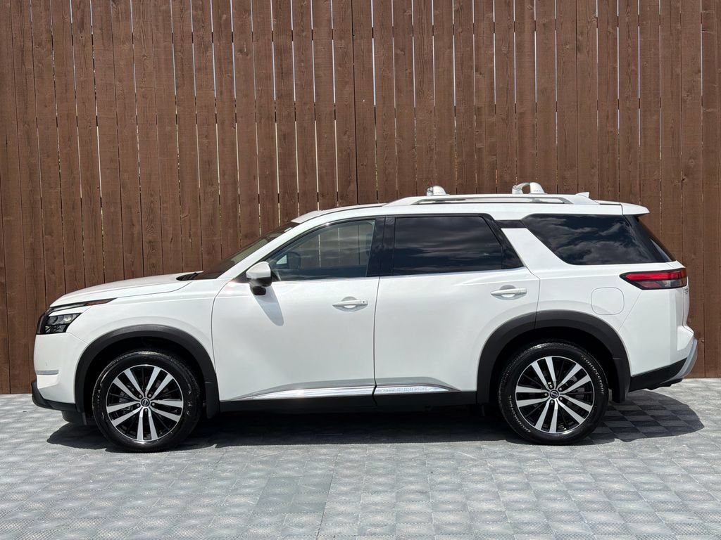 Used 2025 Nissan Pathfinder Platinum w/ Cargo Package FWD image 15