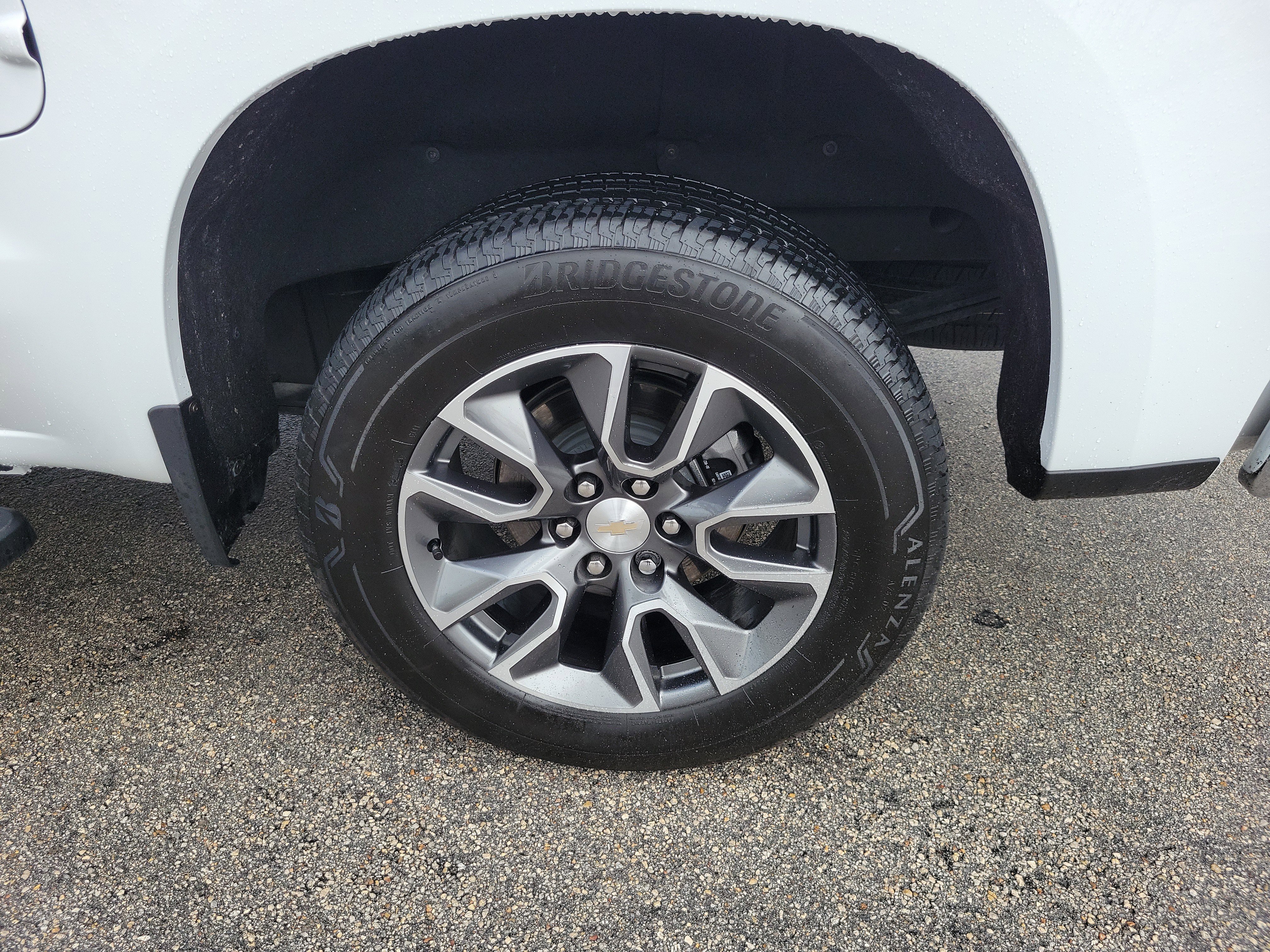 Used 2025 Chevrolet Silverado 1500 LT RWD image 26