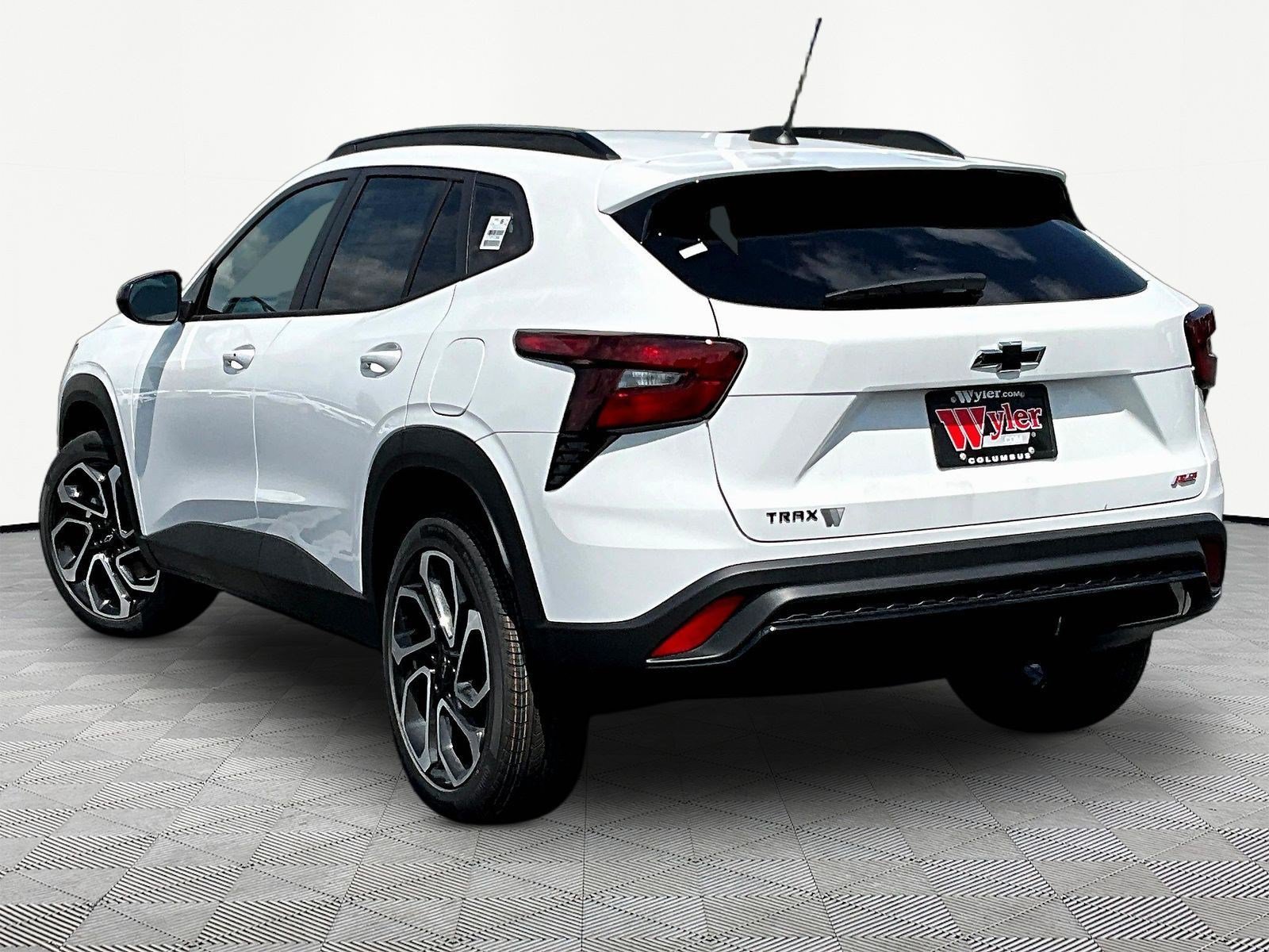 New 2026 Chevrolet Trax RS FWD image 4