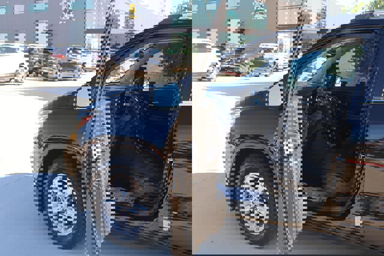 Used 2020 Chevrolet Trax LT image 21