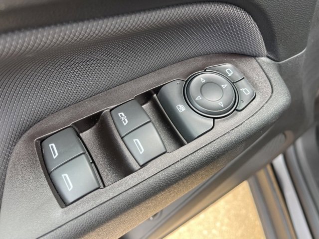 Used 2022 Chevrolet Equinox RS w/ LPO, Floor Liner Package image 13