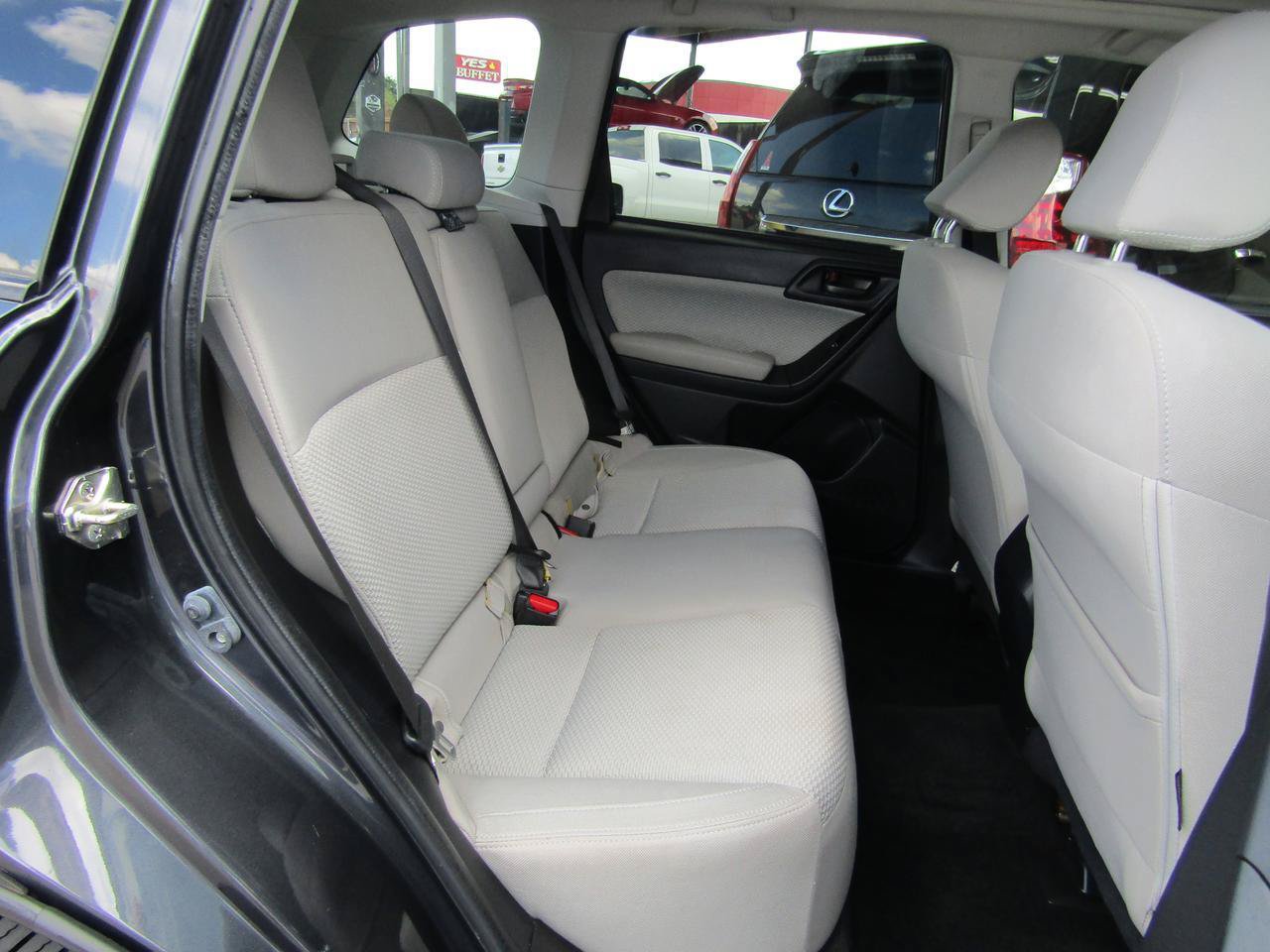 Used 2017 Subaru Forester 2.5i Premium AWD/4WD image 13