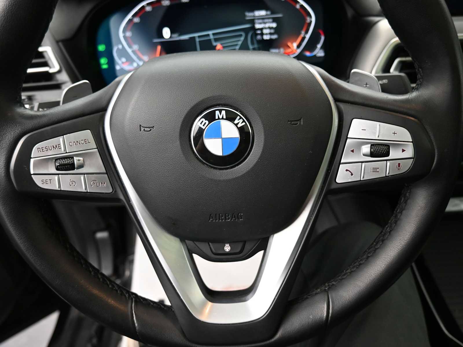 Used 2023 BMW X4 xDrive30i image 6