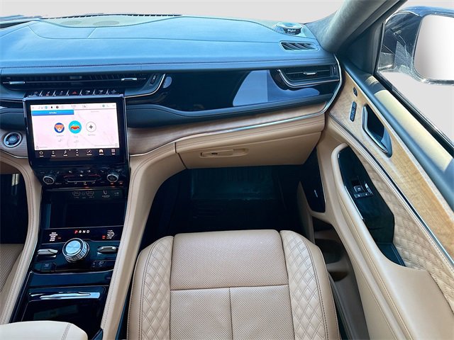 Used 2024 Jeep Grand Cherokee L Summit image 19
