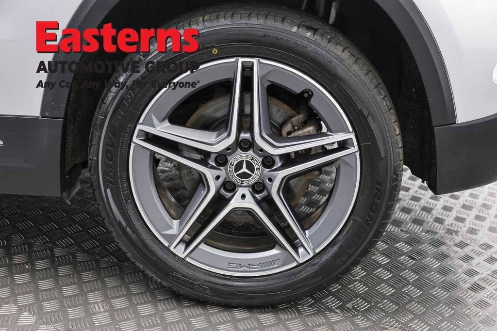 Used 2022 Mercedes-Benz GLA 250 4MATIC w/ AMG Line image 33