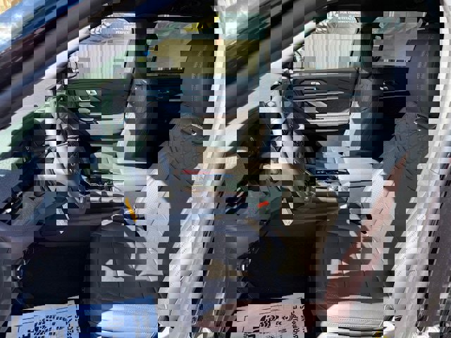 New 2025 Ford Explorer Platinum image 9