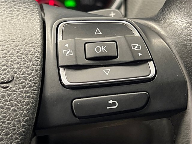 Used 2011 Volkswagen Golf TDI image 19