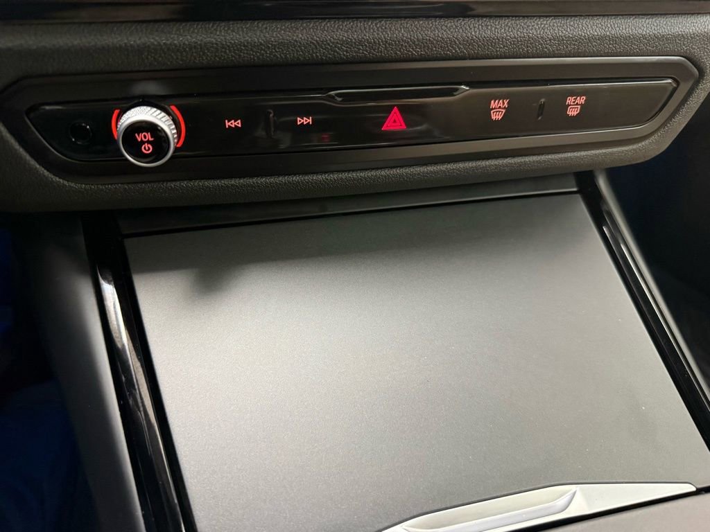 Used 2024 BMW 230i Coupe w/ Convenience Package image 23