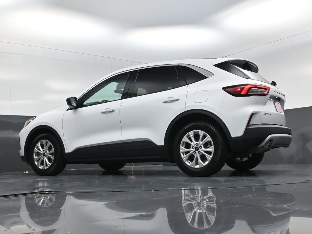 Used 2023 Ford Escape Active image 17