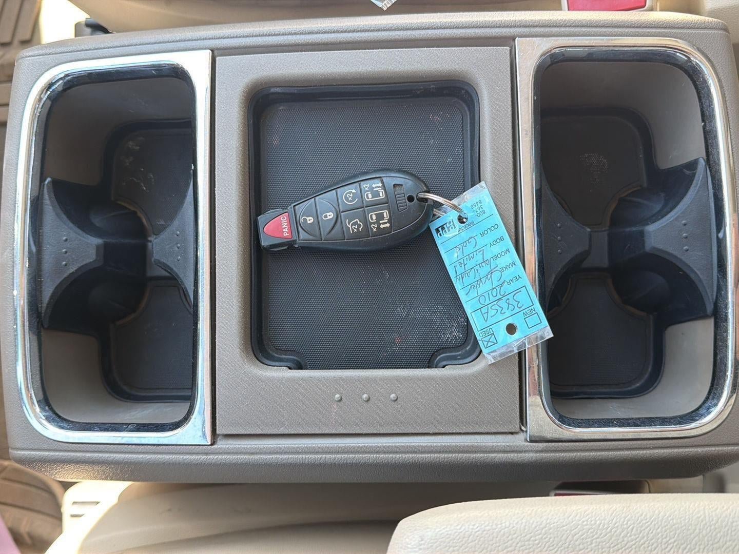 Used 2010 Chrysler Town & Country Limited w/ Entertainment Group #3 FWD image 25