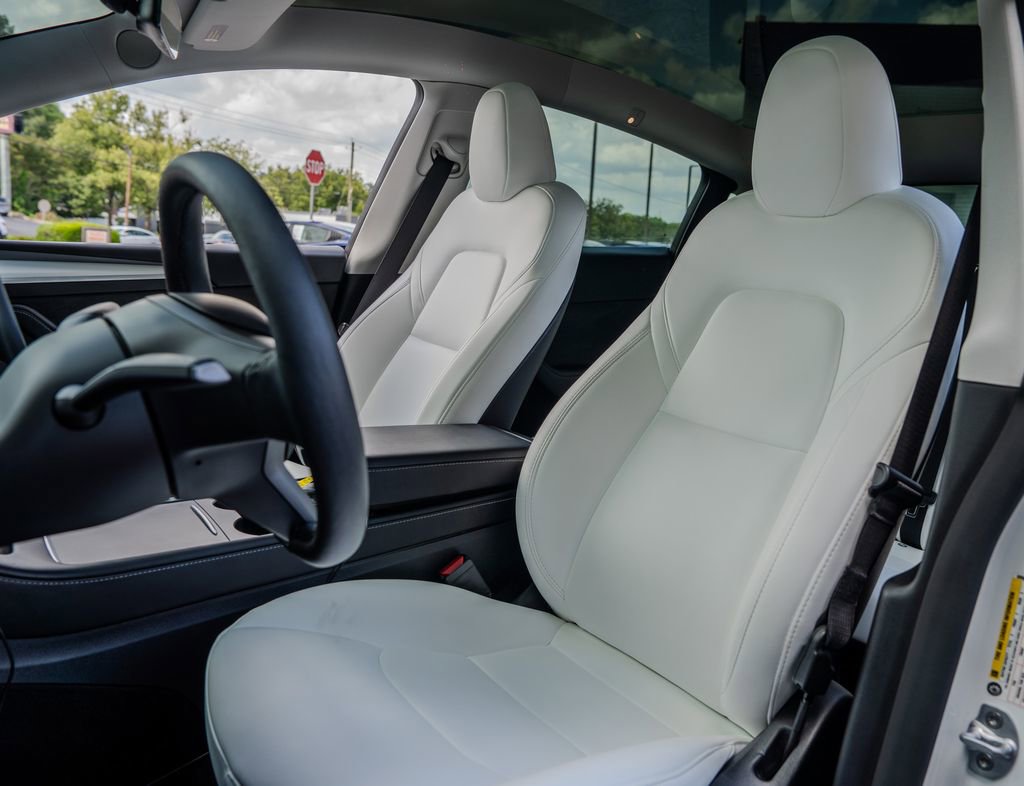 Used 2024 Tesla Model Y Performance AWD/4WD image 17
