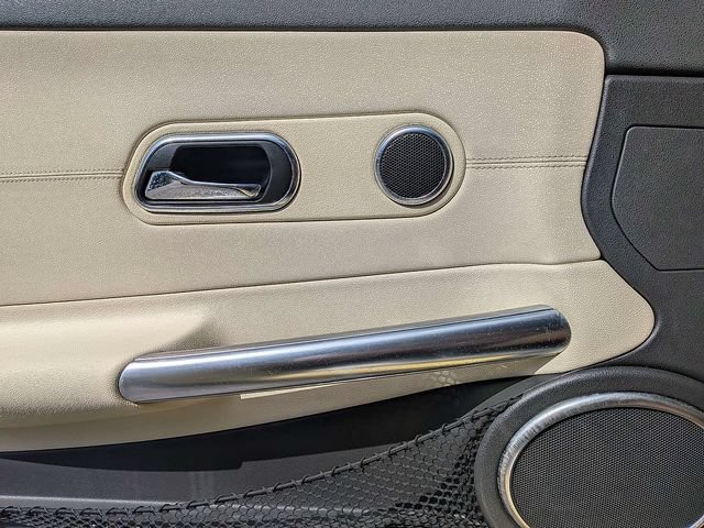 Used 2005 Chrysler Crossfire Limited RWD image 25