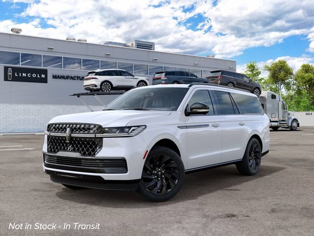 New 2027 Lincoln Navigator L Reserve w/ Jet Appearance Package AWD/4WD image 3