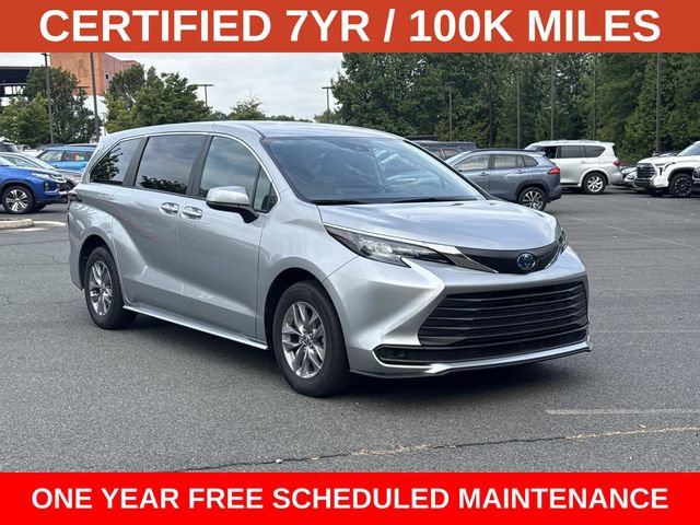 Used 2025 Toyota Sienna LE