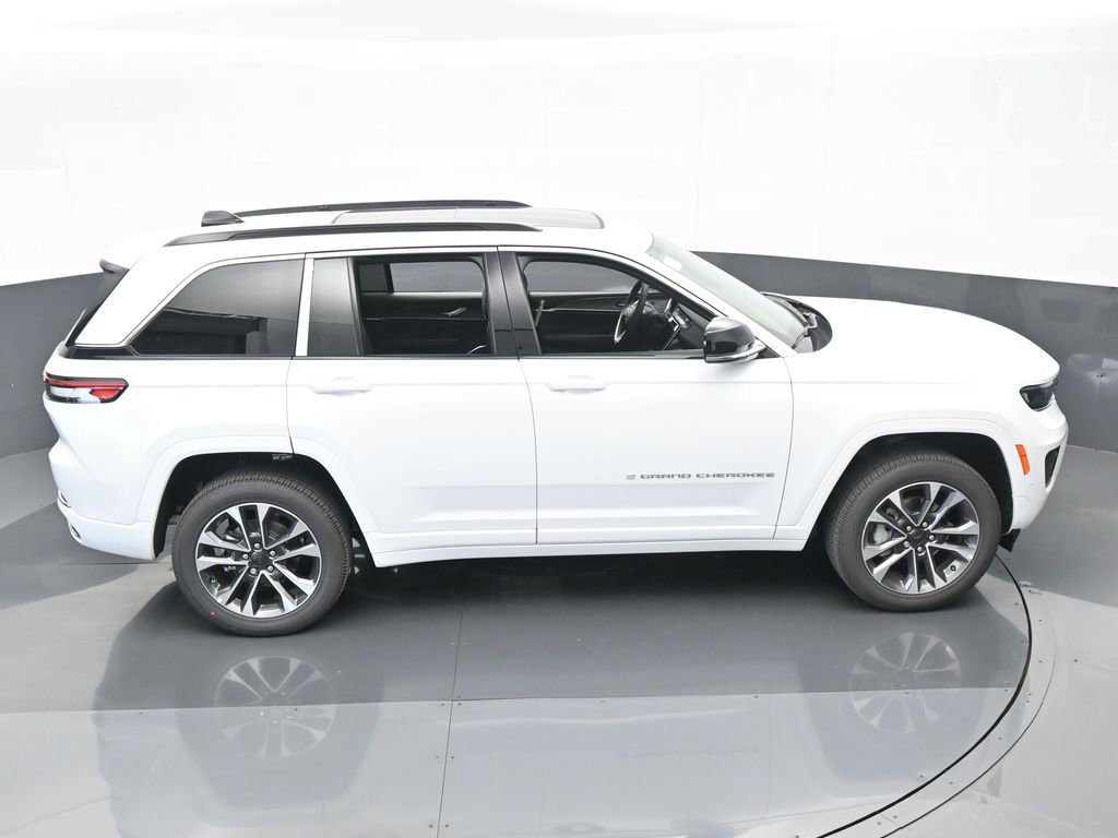 Used 2024 Jeep Grand Cherokee Overland image 47