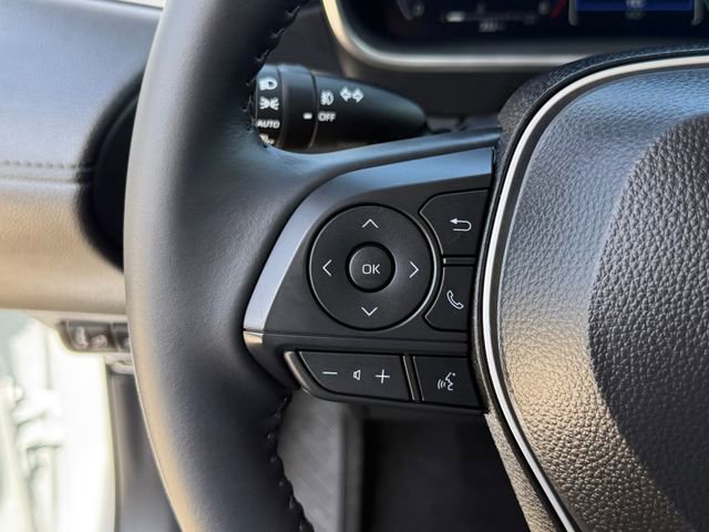 Used 2026 Toyota Corolla Cross XLE w/ Convenience Package image 19