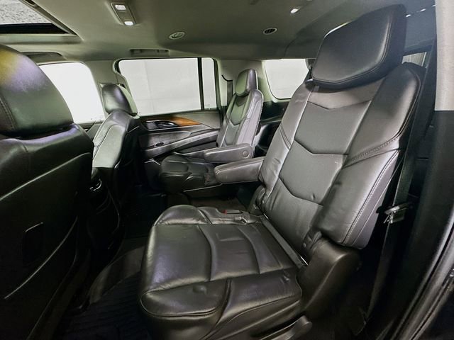 Used 2020 Cadillac Escalade ESV Luxury w/ Escalade Sport Edition image 26