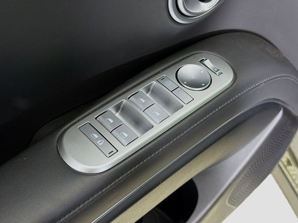 Used 2026 Hyundai Palisade SEL FWD image 22
