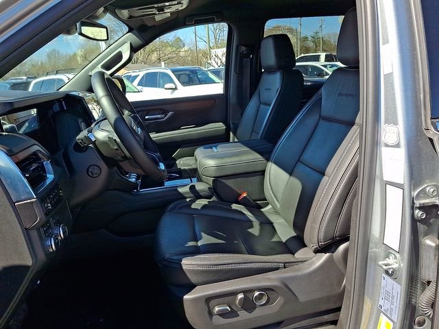 Used 2025 GMC Yukon XL Denali image 11