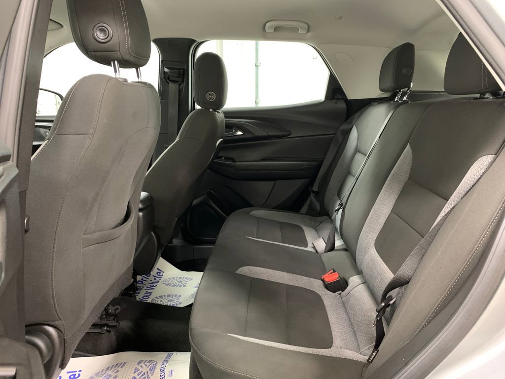 Used 2023 Chevrolet TrailBlazer LS image 15