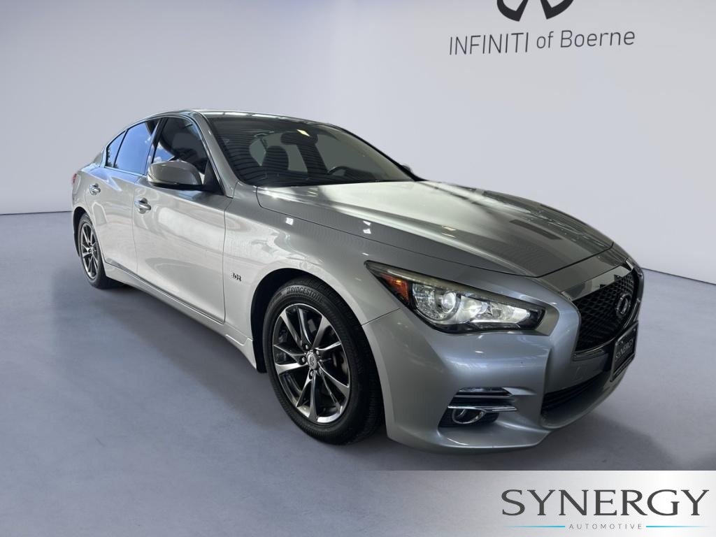 Used 2017 INFINITI Q50 Signature Edition w/ Cargo Package (L95) RWD image 4
