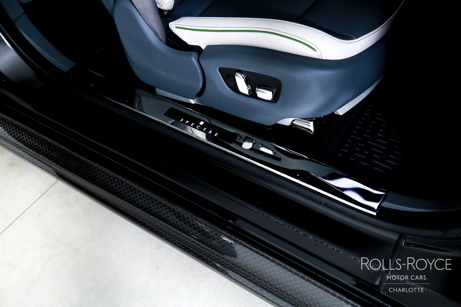 Used 2024 Rolls-Royce Spectre w/ Spectre Launch Package image 28