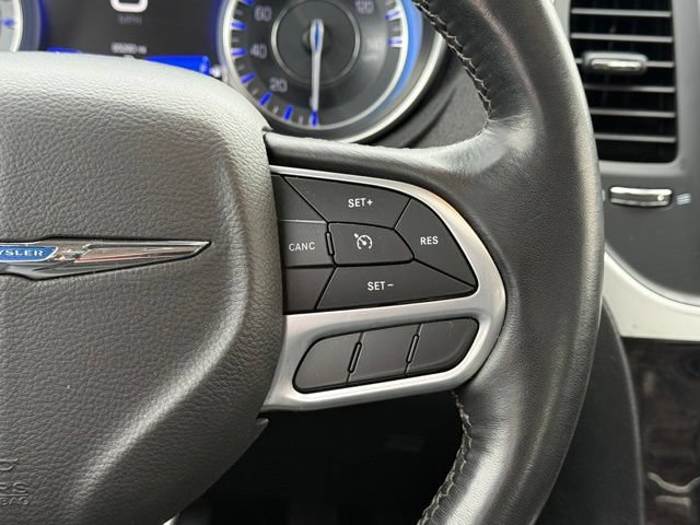 Used 2022 Chrysler 300 Touring L w/ Popular Equipment Group AWD/4WD image 10