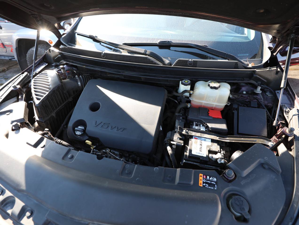 Used 2018 Buick Enclave Essence FWD image 27