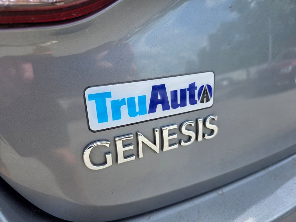 Used 2015 Hyundai Genesis 5.0 RWD image 50