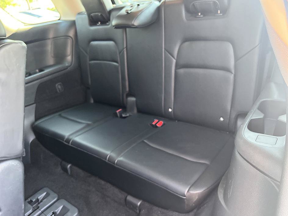 Used 2023 Nissan Pathfinder SL AWD/4WD image 29