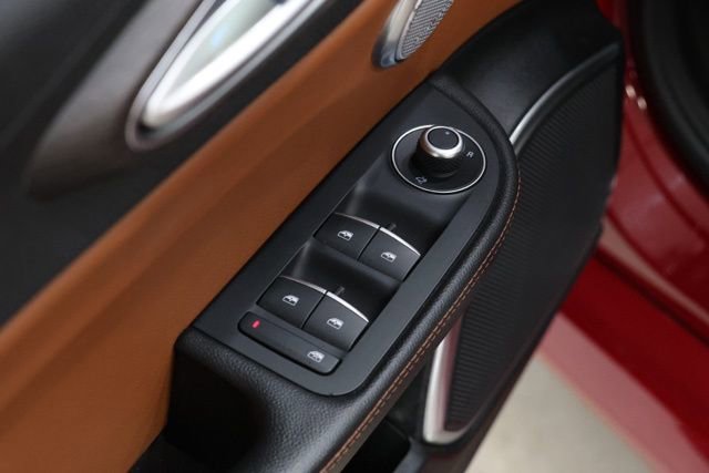 Used 2020 Alfa Romeo Giulia Ti w/ Active Blind Spot Package image 17