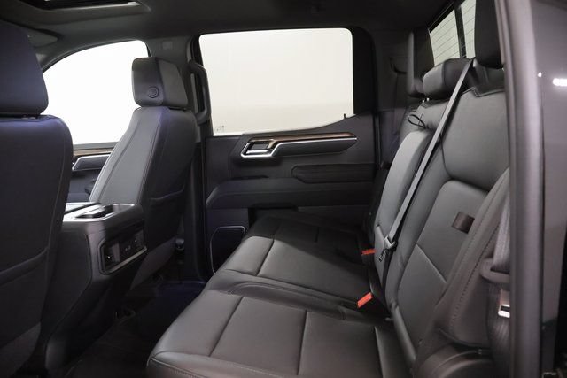 New 2026 Chevrolet Silverado 1500 RST AWD/4WD image 35