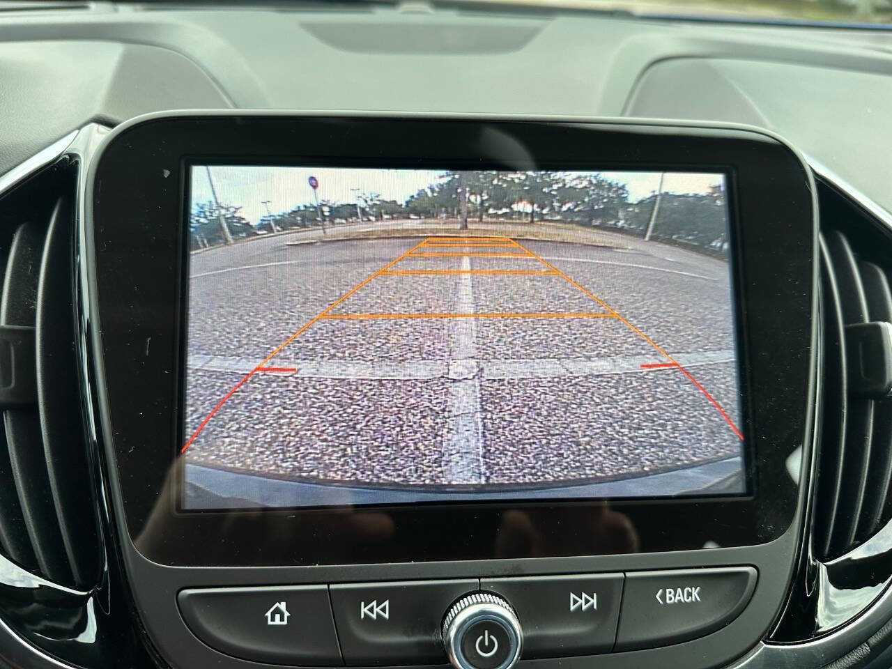 Used 2016 Chevrolet Volt Premier w/ Driver Confidence Package image 21