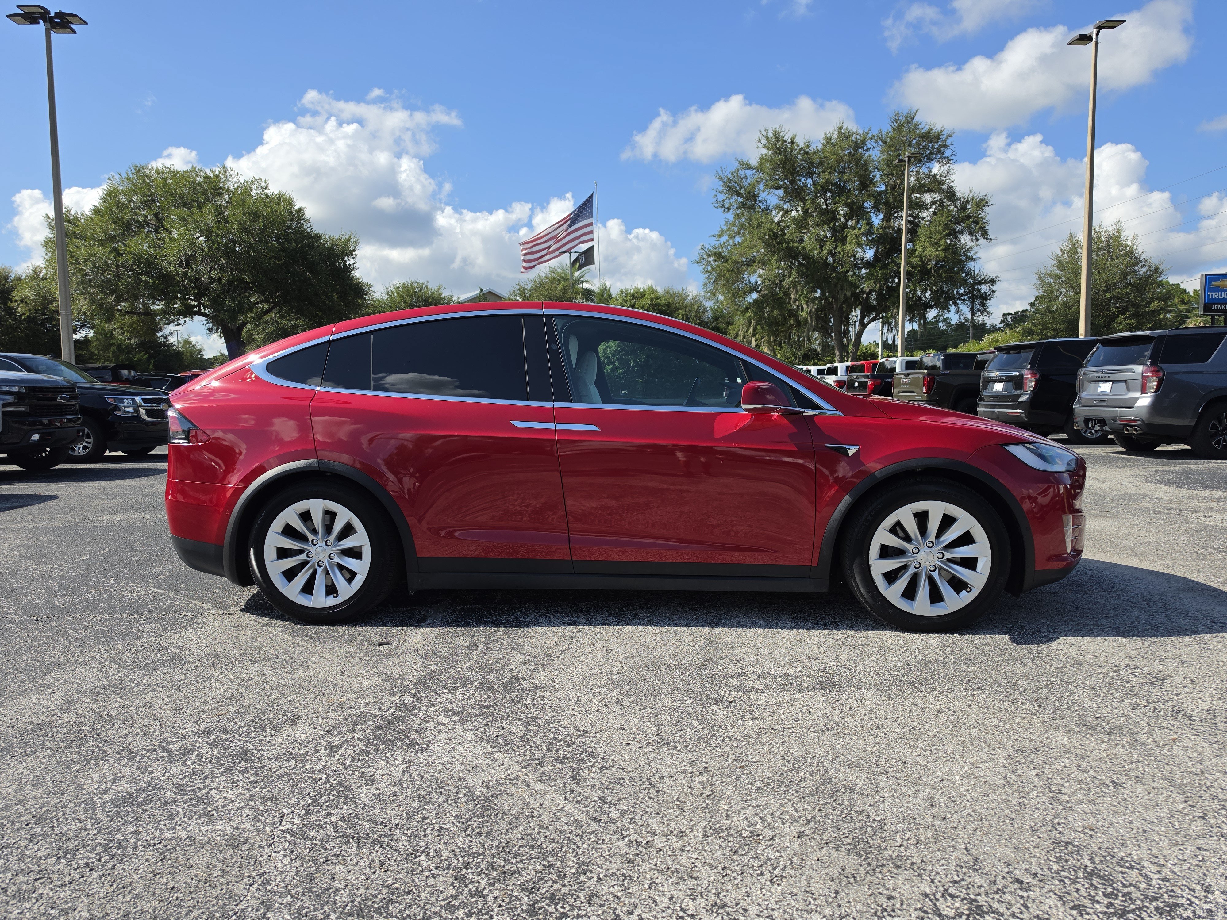 Used 2020 Tesla Model X Long Range AWD/4WD image 3