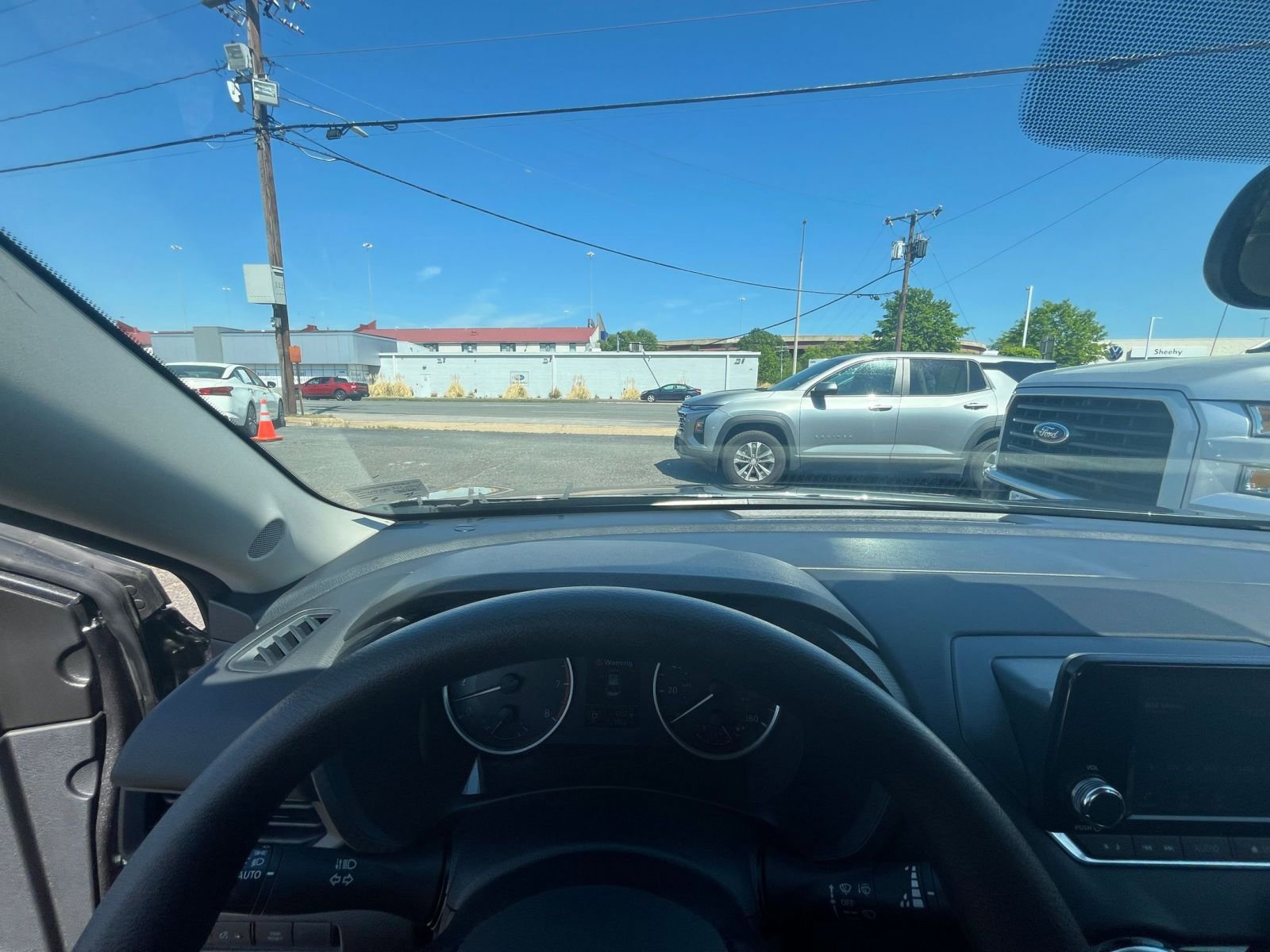 Used 2025 Nissan Sentra S FWD image 32