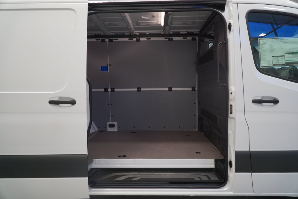 New 2026 Mercedes-Benz Sprinter 2500 image 12