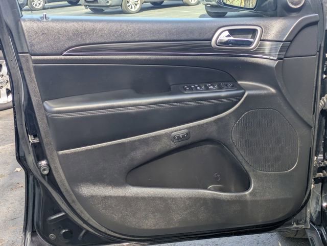 Used 2019 Jeep Grand Cherokee Limited X image 12