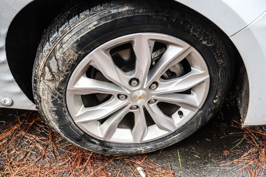 Certified 2023 Chevrolet Malibu LT image 39