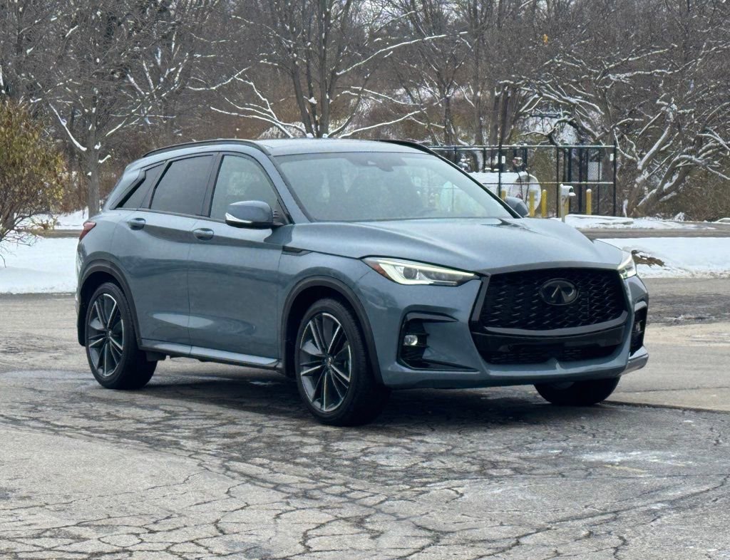 Used 2025 INFINITI QX50 Sport image 1