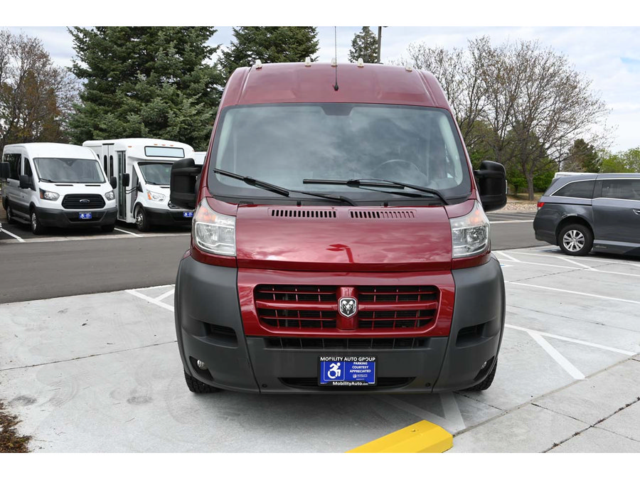 Used 2016 RAM ProMaster 2500 w/ Premium Appearance Group FWD image 4