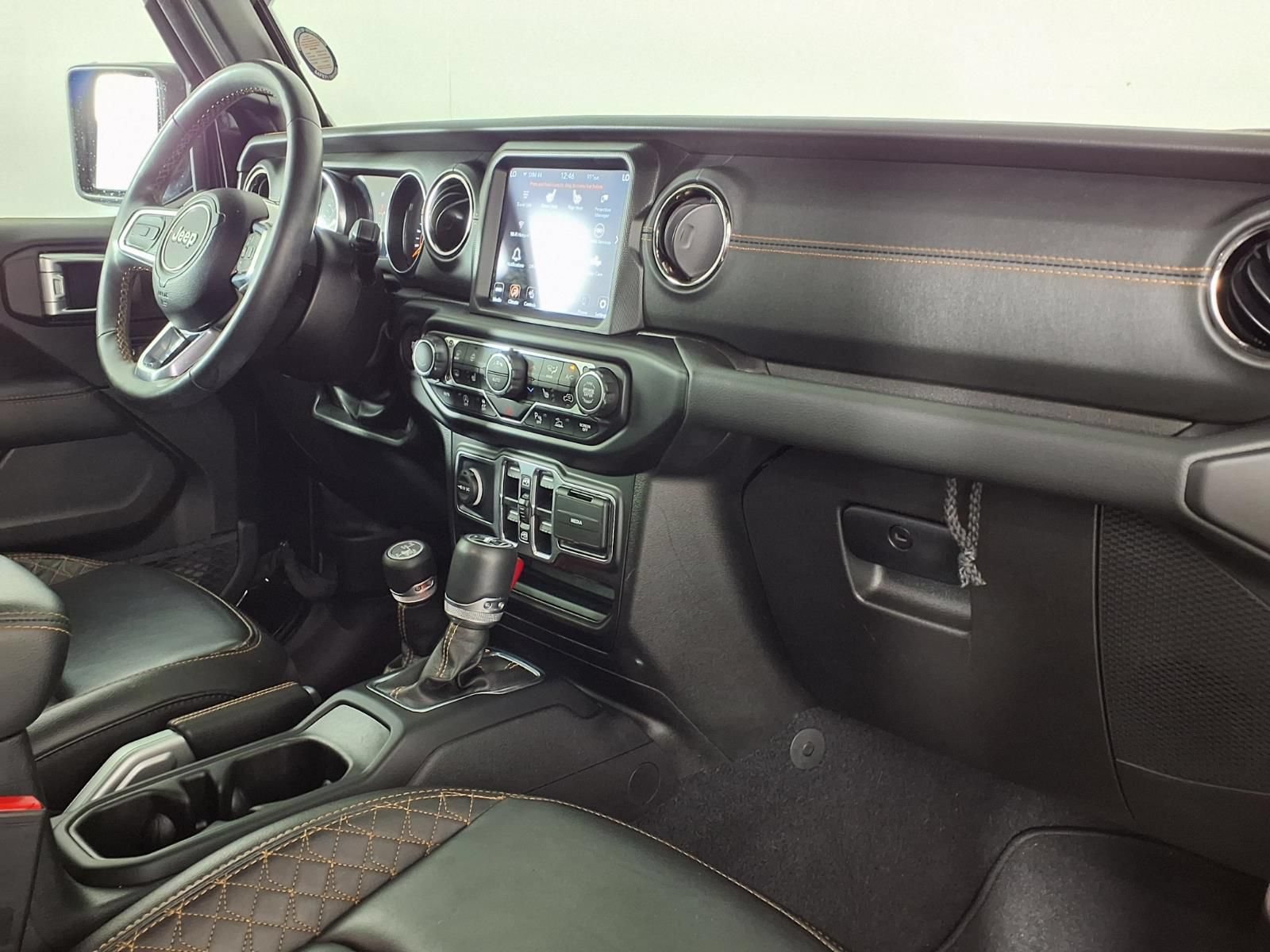 Used 2022 Jeep Gladiator Overland AWD/4WD image 7
