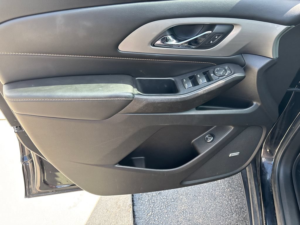 Certified 2021 Chevrolet Traverse RS w/ LPO, Floor Liner Package AWD/4WD image 29