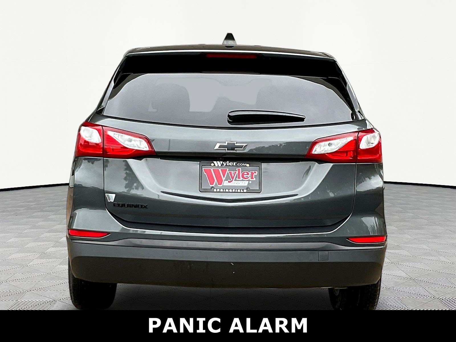 Used 2021 Chevrolet Equinox LS w/ LPO, Blackout Package FWD image 5