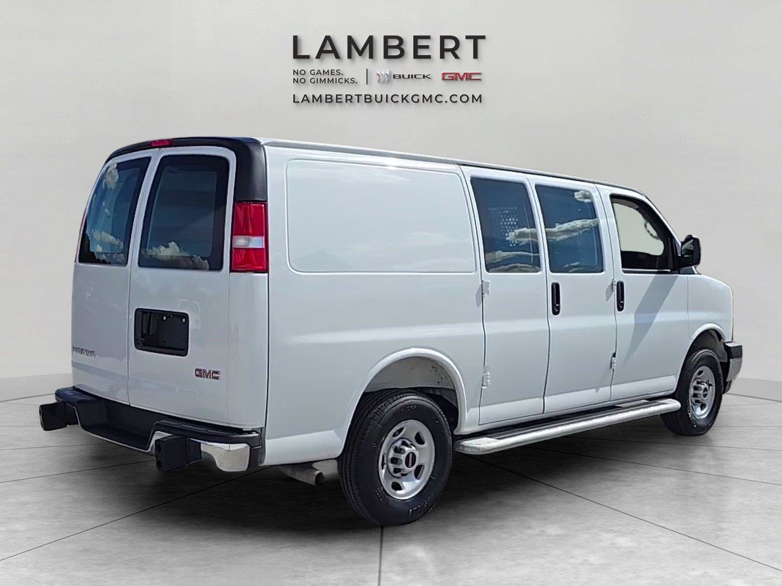 Used 2025 GMC Savana 2500 w/ Driver Convenience Package RWD image 5